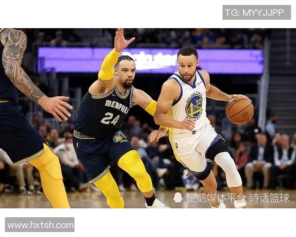 中场休息时刻的战略调整与球员心理调节对比赛走势的影响分析